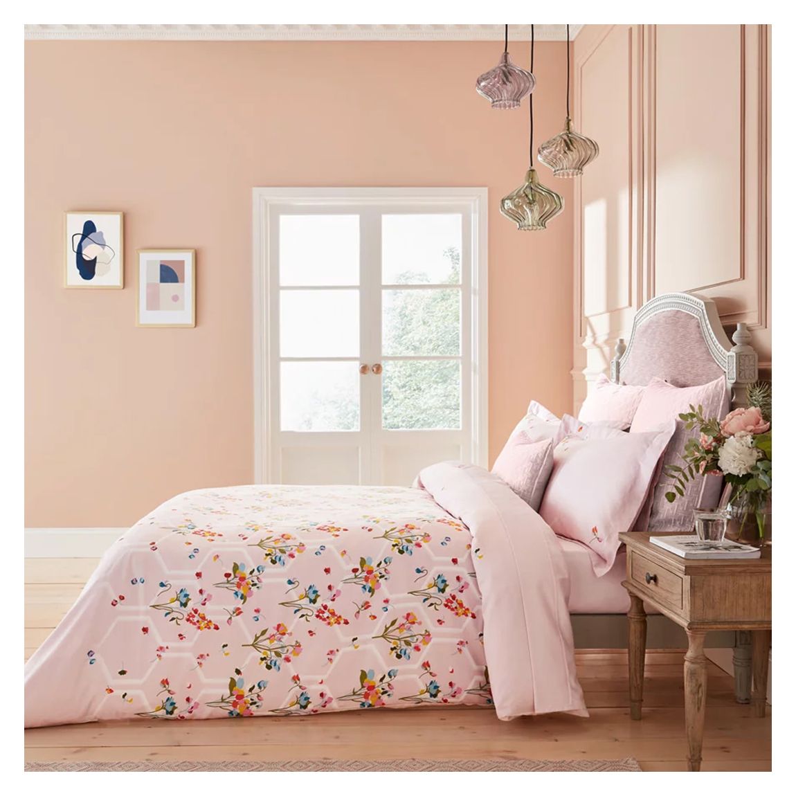 Ensemble De Housses De Couette Super King À La Menthe, Rose Tendre main product photo