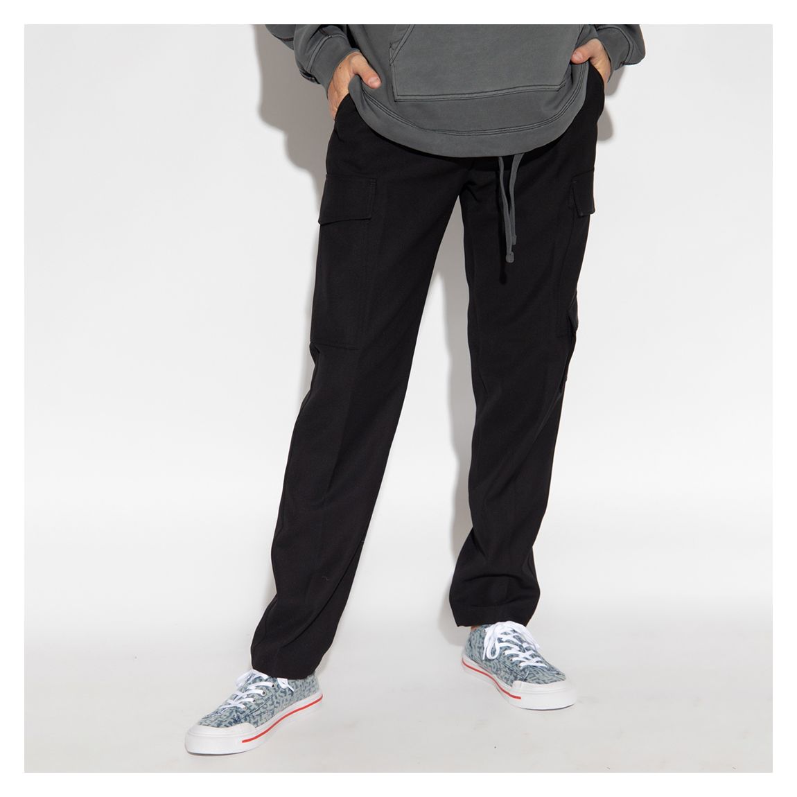 Pantalon Noir À Poches Rhee main product photo