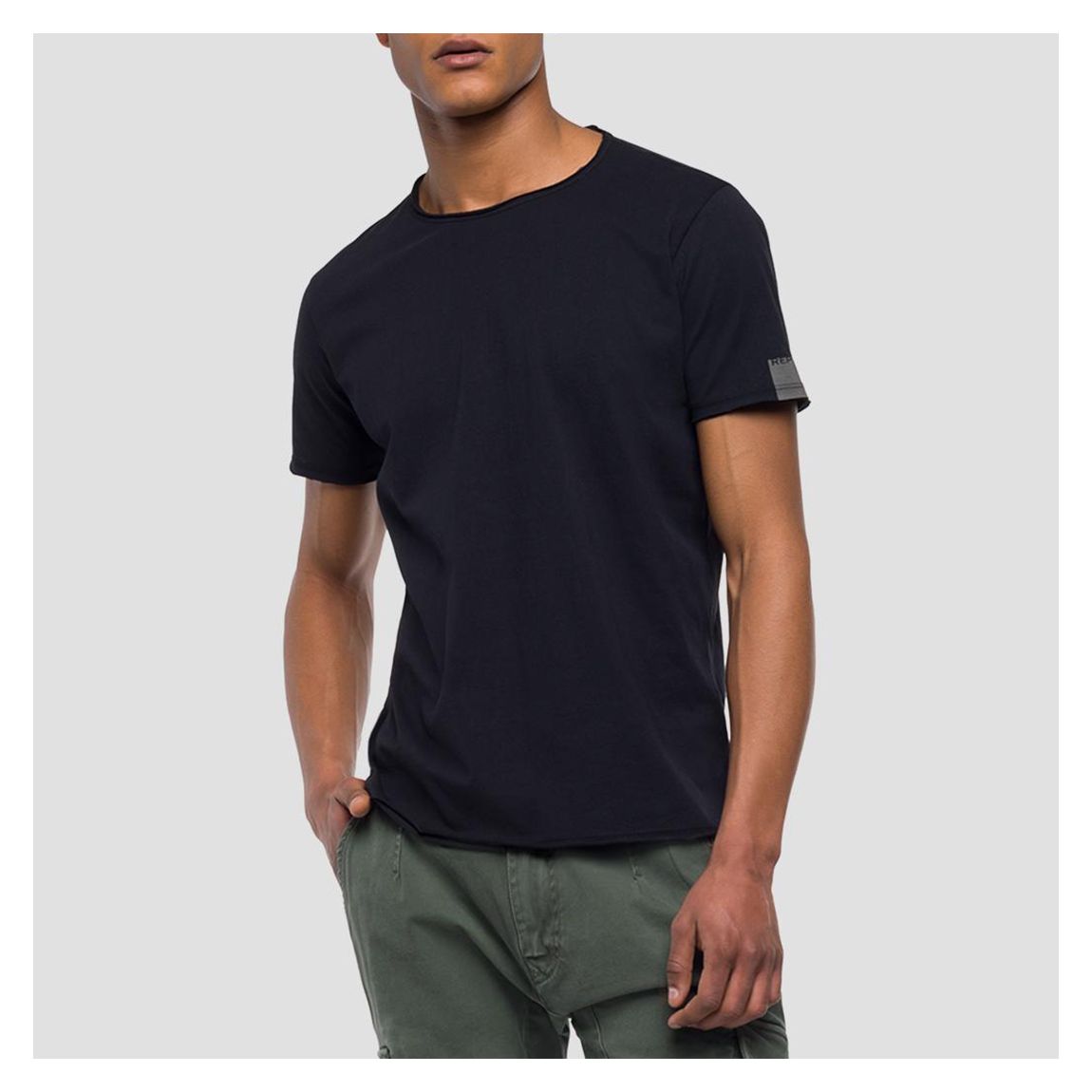 T-Shirt noir en coton brut main product photo