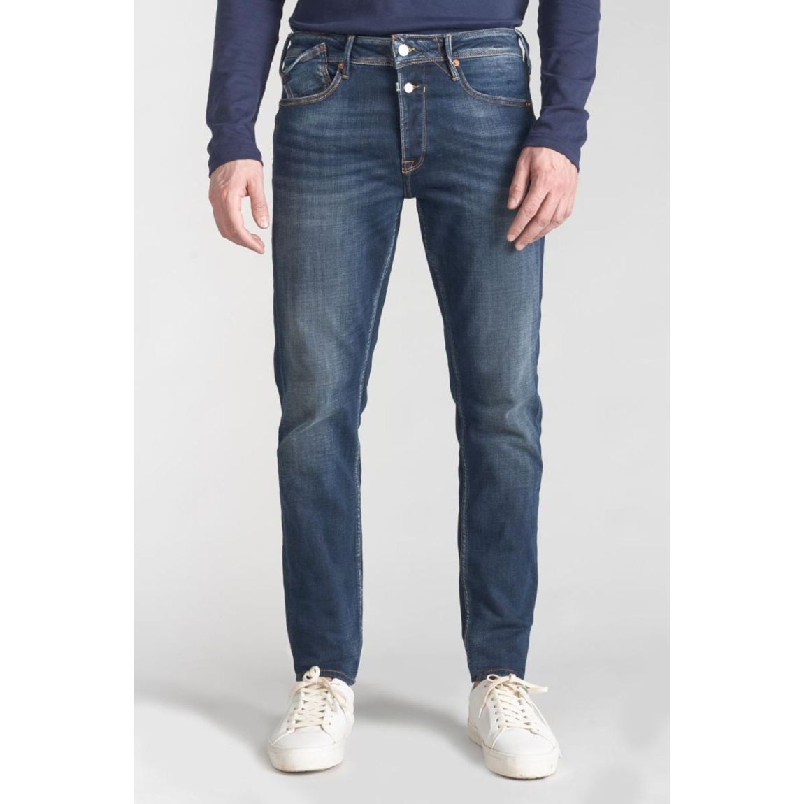 Jeans Ajusté 600/17 main product photo