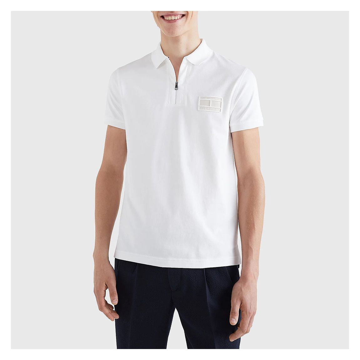 Polo Blanc En Coton Avec Fermeture Éclair main product photo