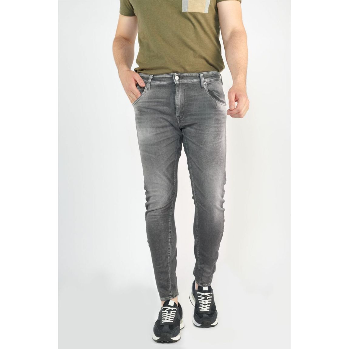 Jeans 900/03 Jogg Tapered Arqué main product photo