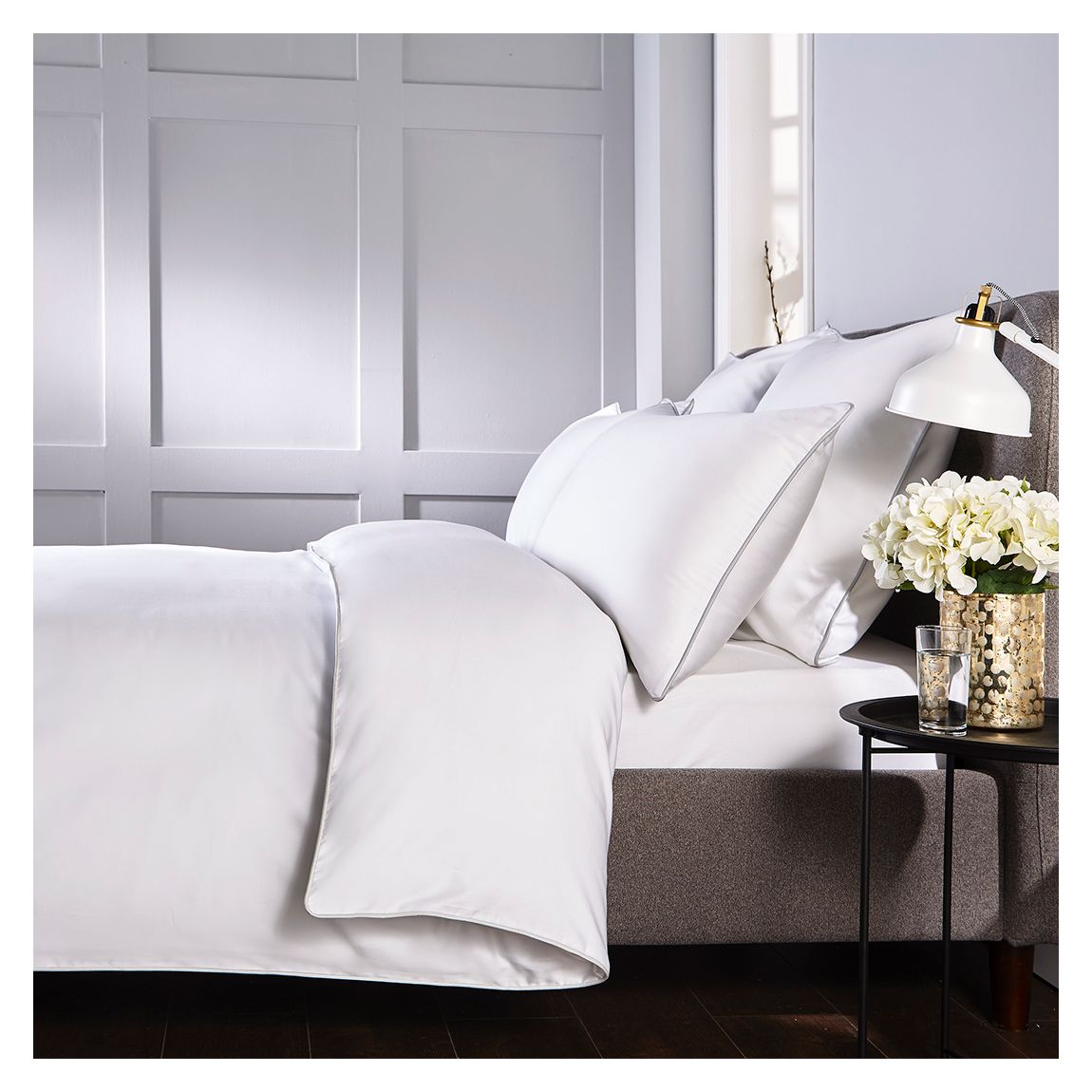 Ensemble De Couette Double Passepoilée 400Tc, Blanc/Gris main product photo