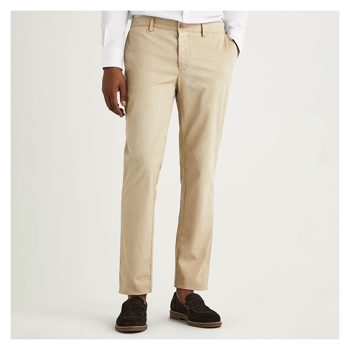 Pantalon droit en coton beige main product photo