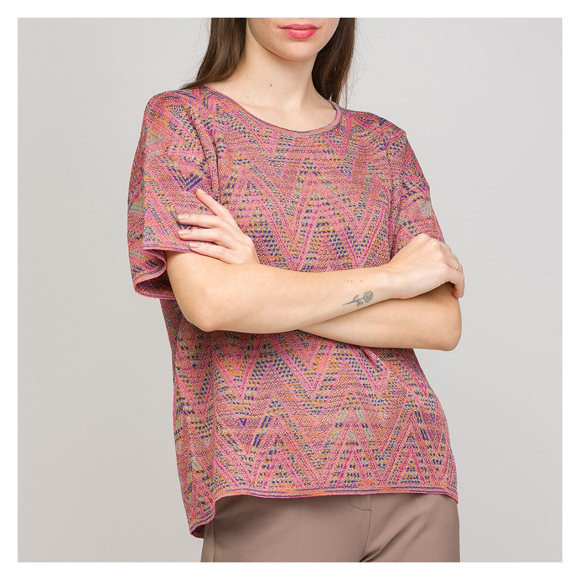 T-Shirt En Laine Mélangée À Motifs Rose/Bleu main product photo