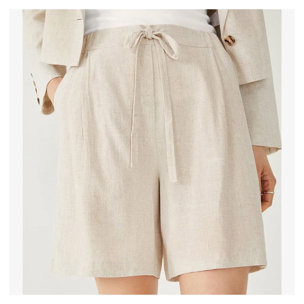 Short En Lin Mélangé Écru Deia main product photo
