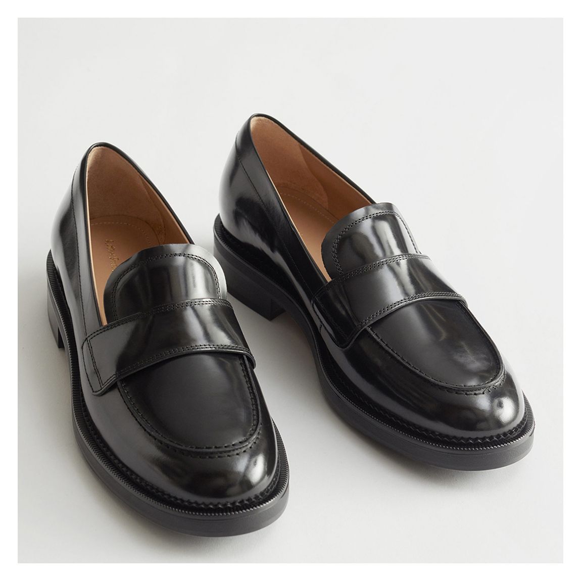 Mocassins En Cuir Noir Siri main product photo