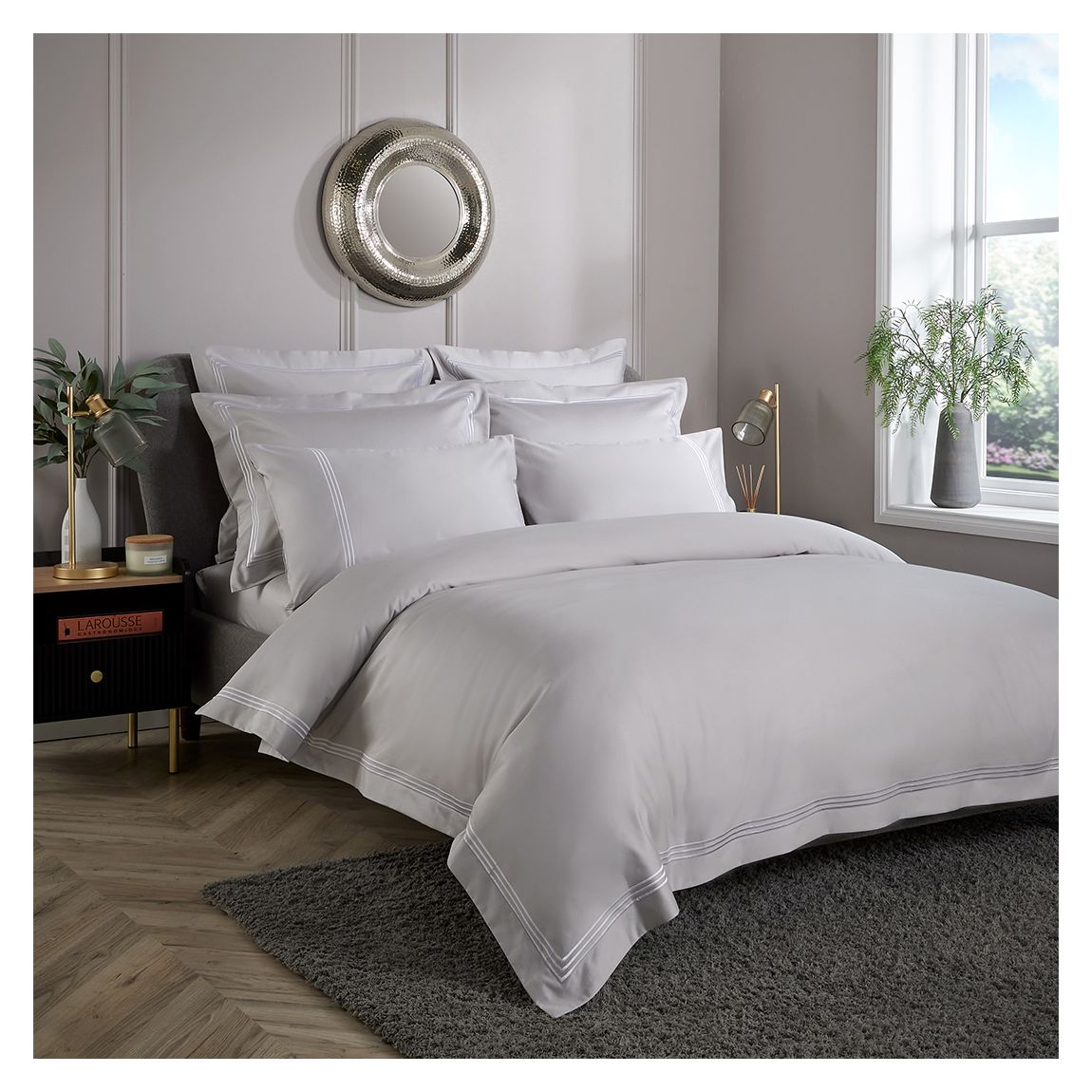 Housse De Couette Triple Bourdon Superking, Gris/Blanc main product photo