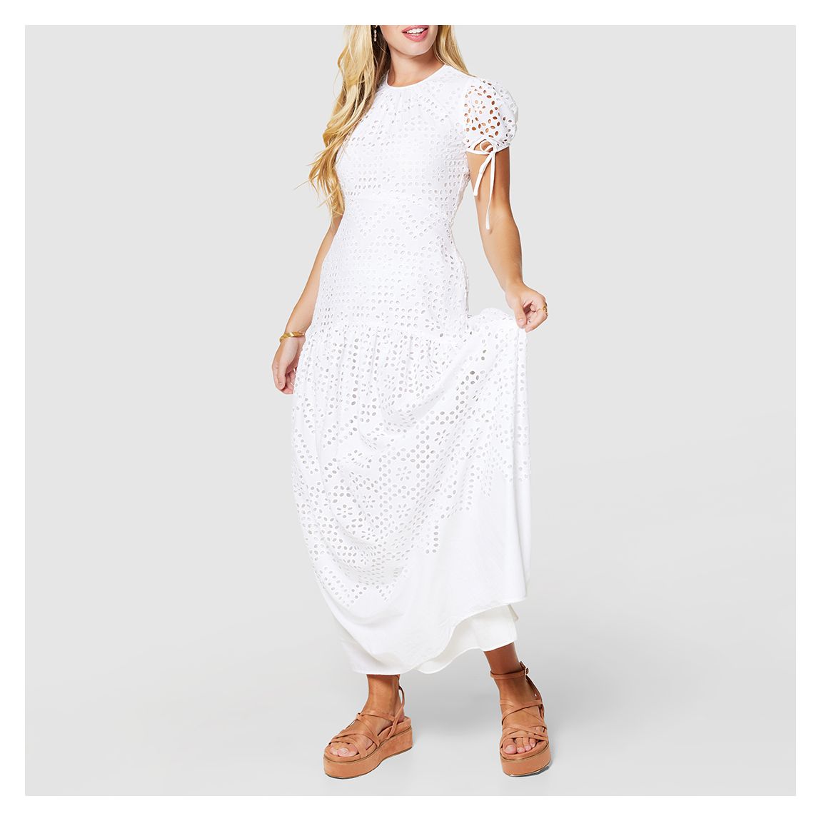 Robe Midi Brodée A-Line Blanche main product photo