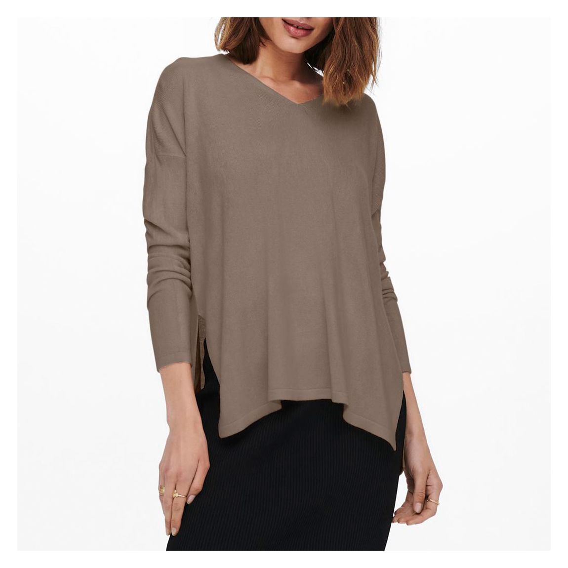 Pull-Over Col V En Noyer main product photo