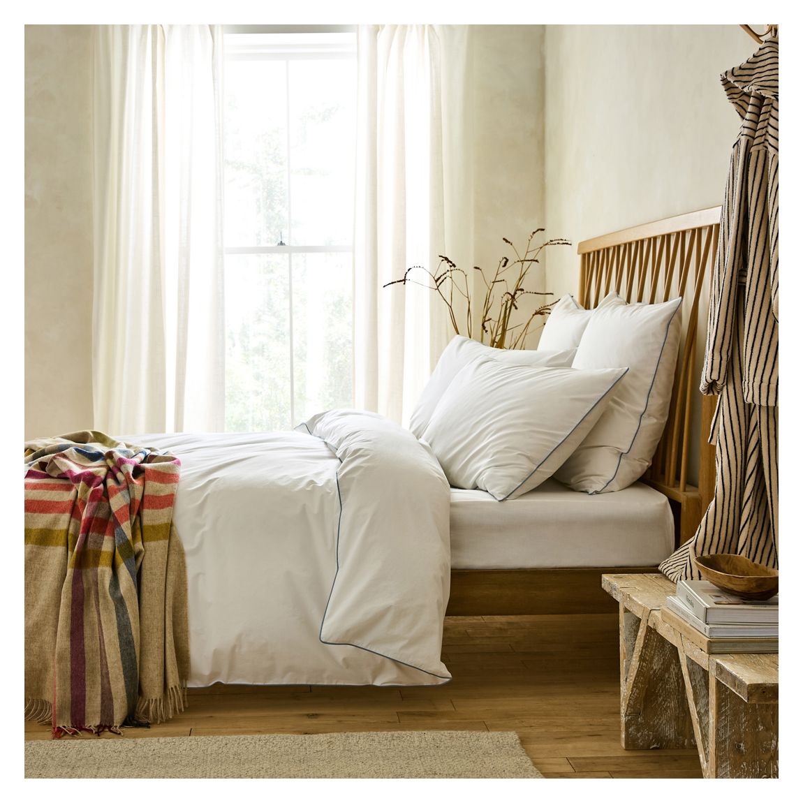 Housse De Couette Essential King Piped, Blanc/Gris main product photo