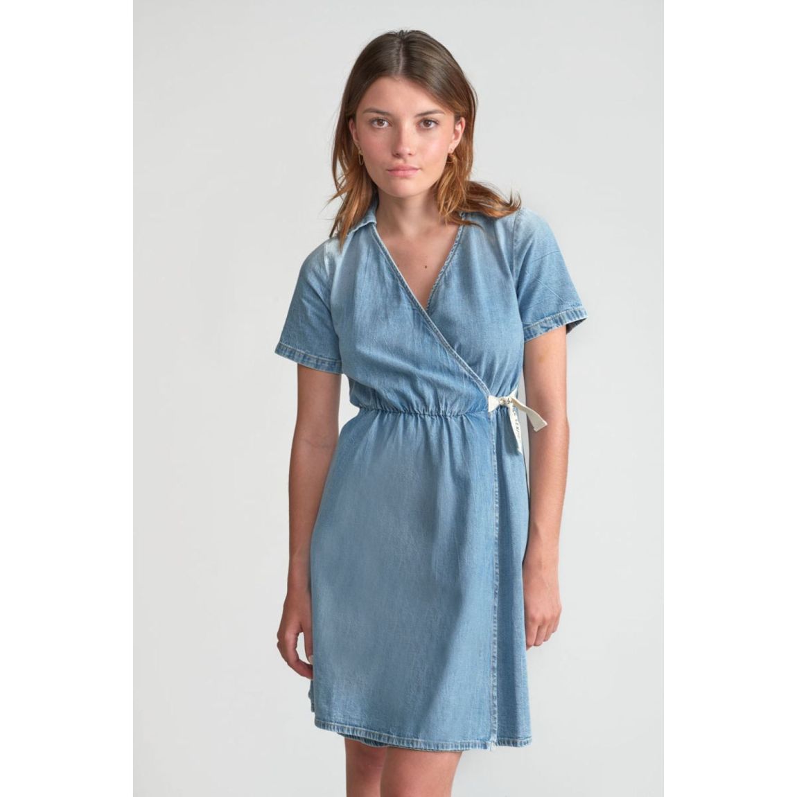 Robe Portefeuille En Jeans Yahya main product photo