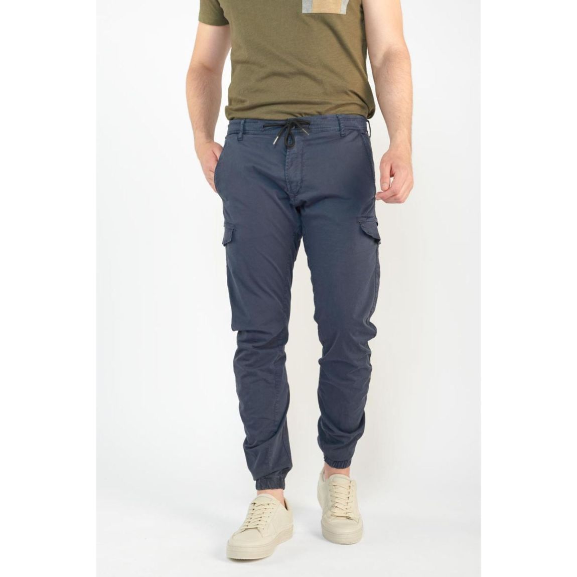 Pantalon Cargo Vedje main product photo