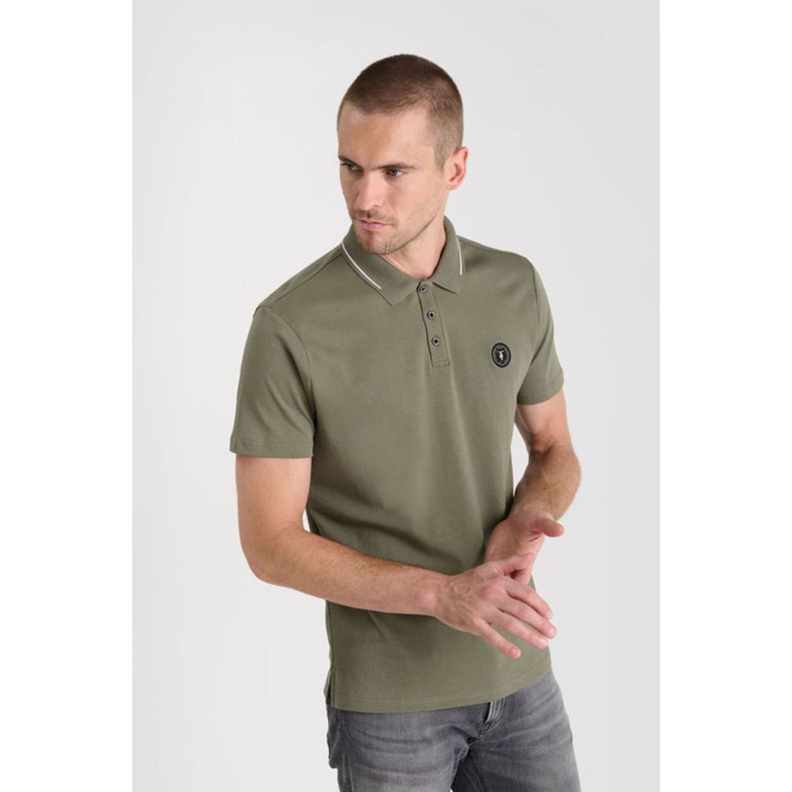 Polo Aron main product photo