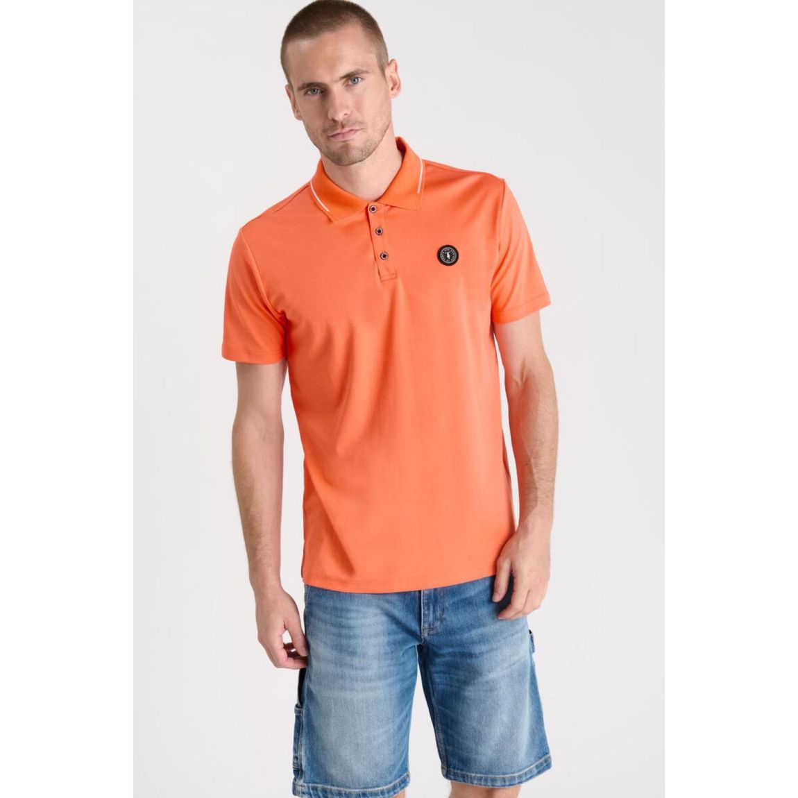 Polo Aron main product photo