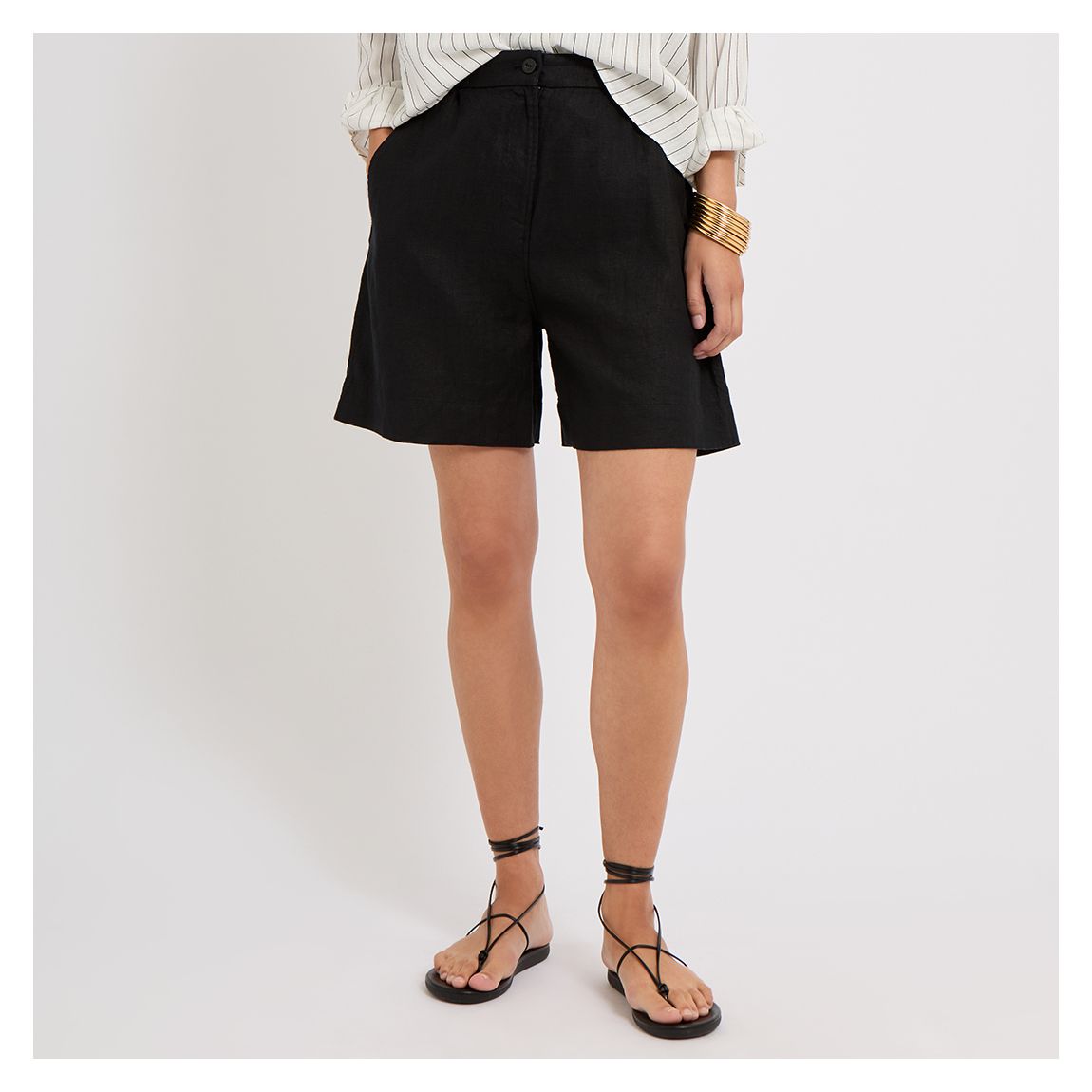 Short En Lin Munia Noir main product photo