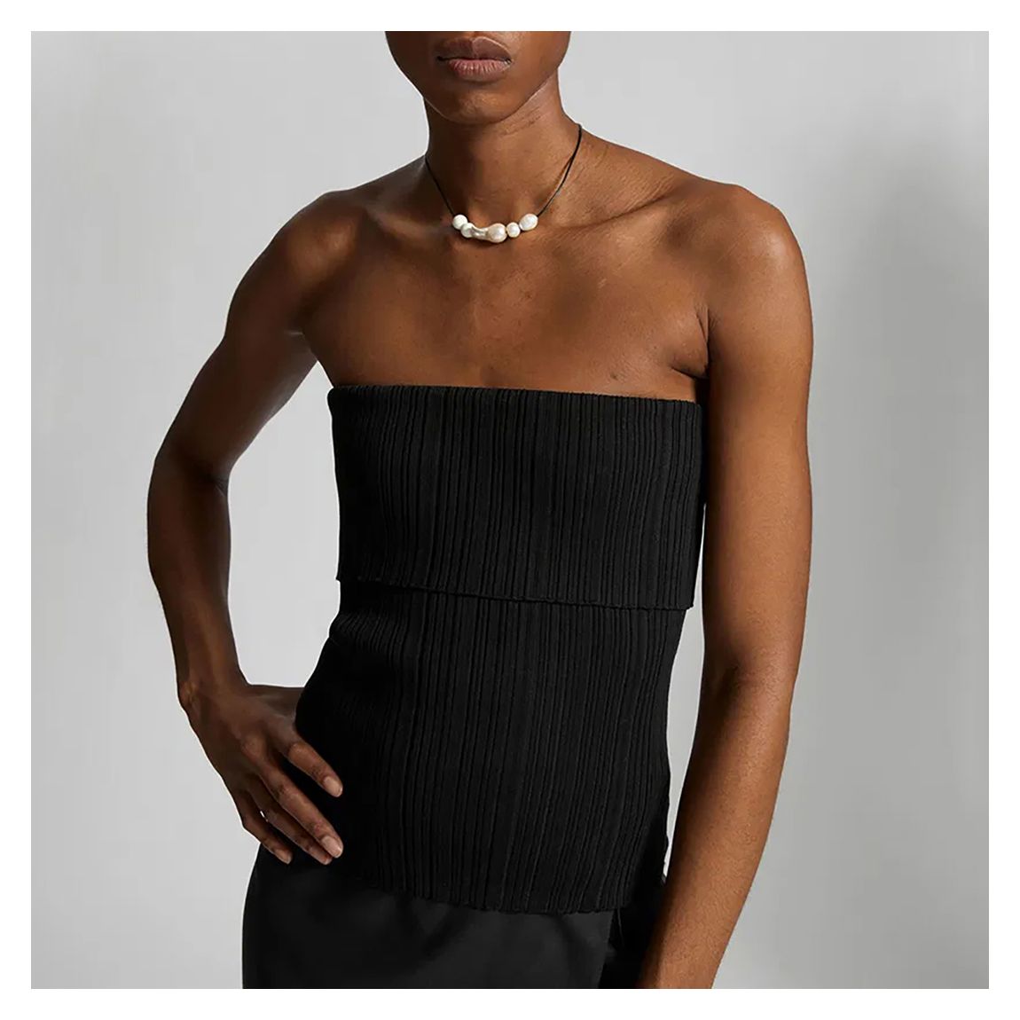 Top Bandeau Noir Côtelé main product photo