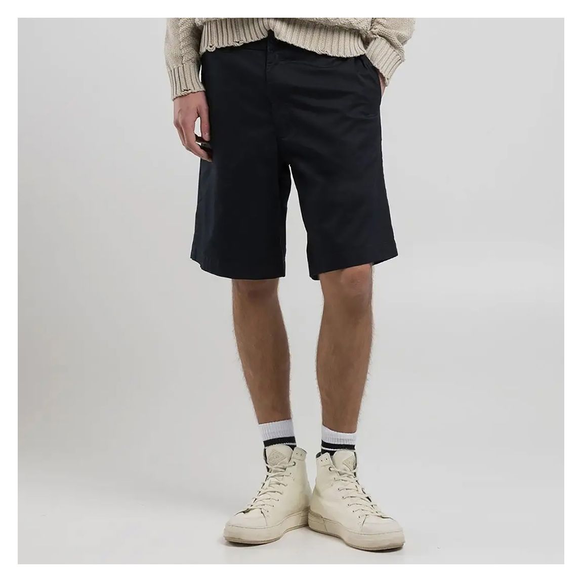 Short Chino En Coton Sergé Marine main product photo