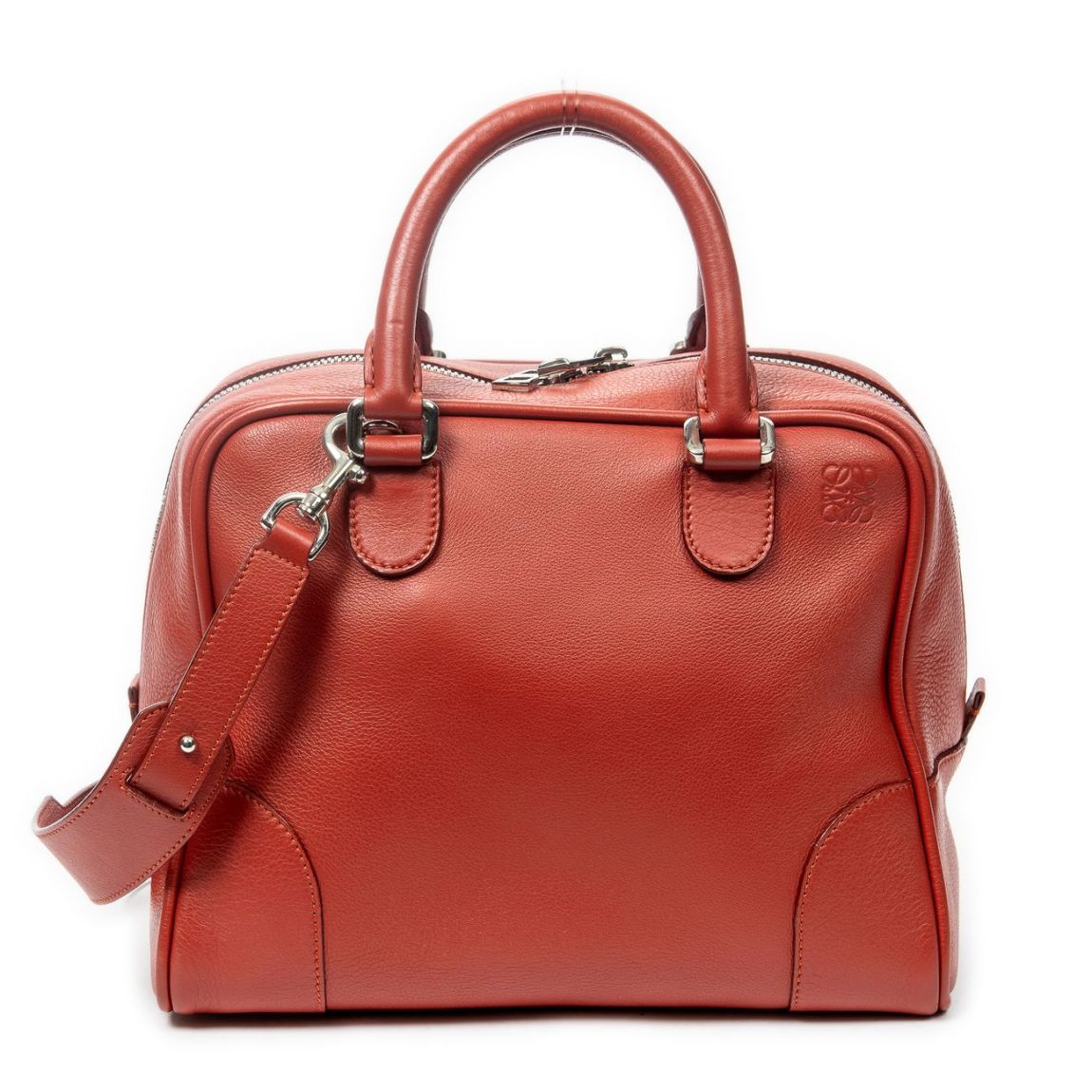 Loewe Small Amazona 75 en Rouge Du cuir de veau main product photo