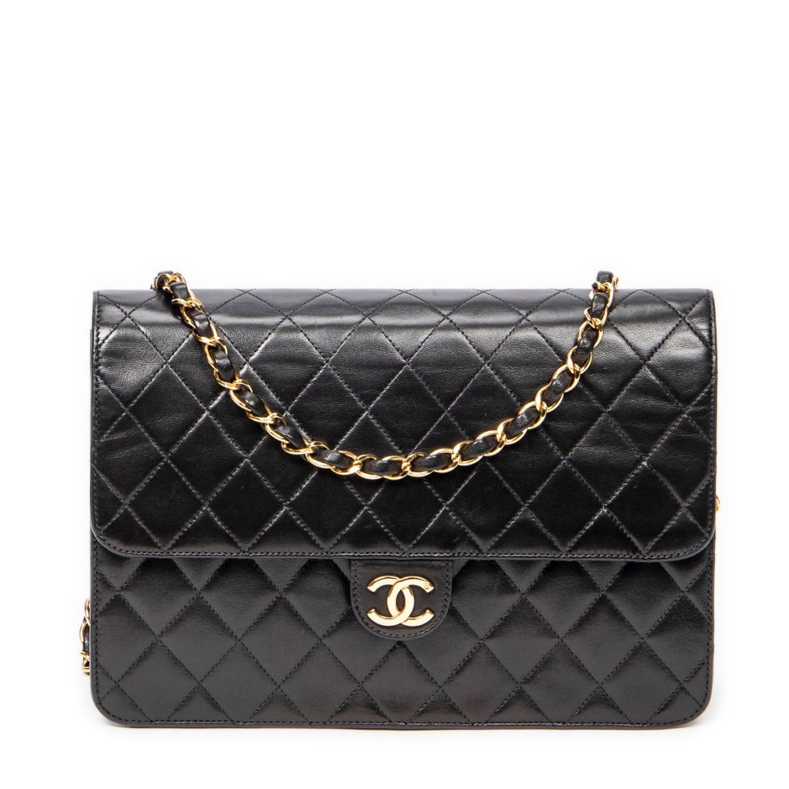 Chanel CC Push Lock Straight Single Flap en Noir main product photo