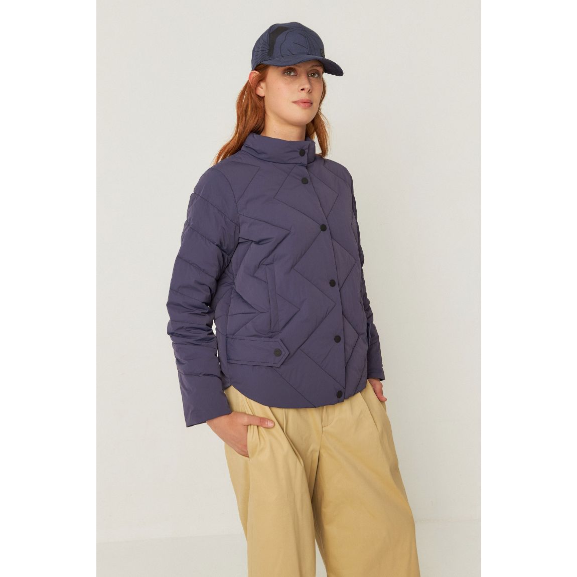 Veste matelassée modèle Eira main product photo