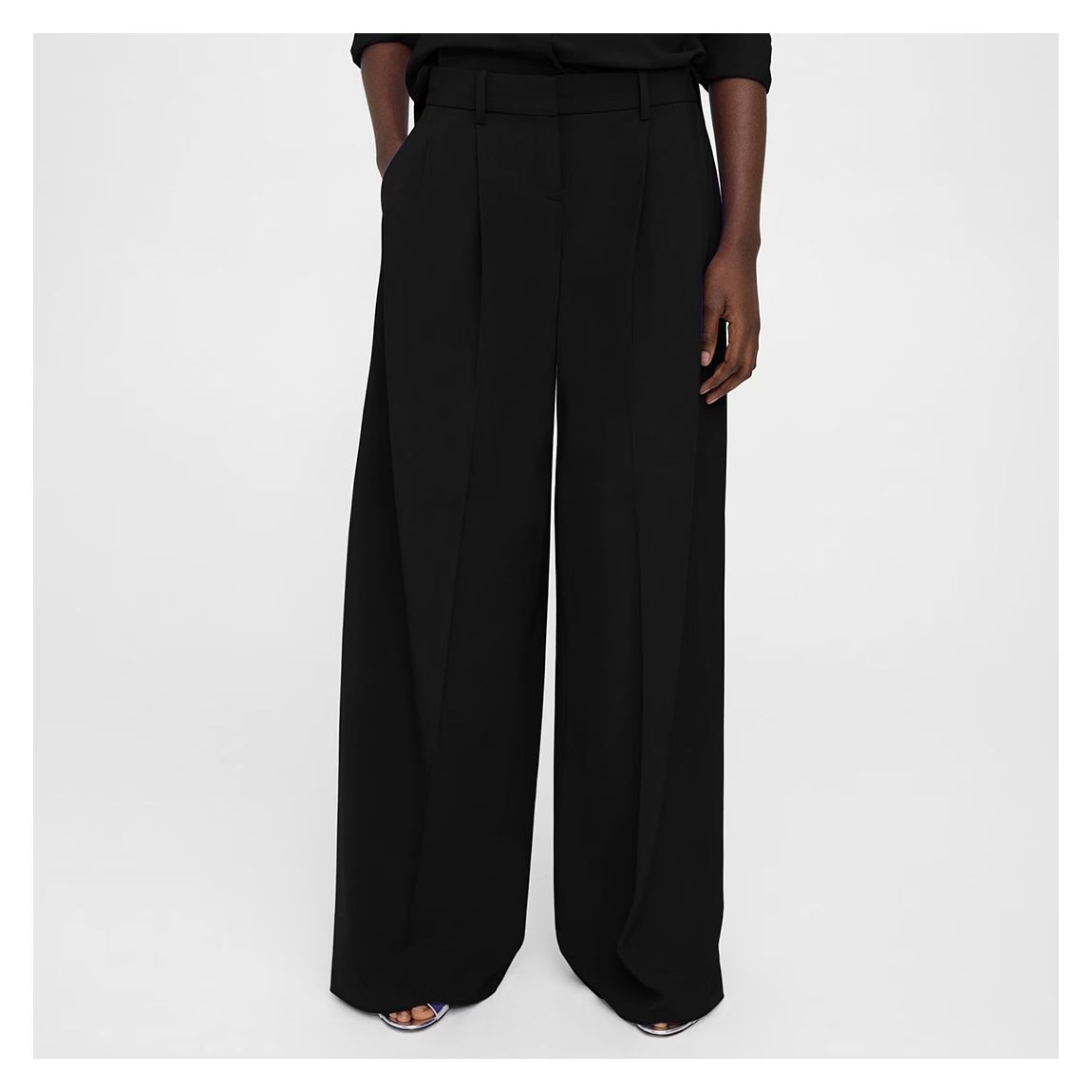 Pantalon Noir À Plis En Laine Mélangée main product photo