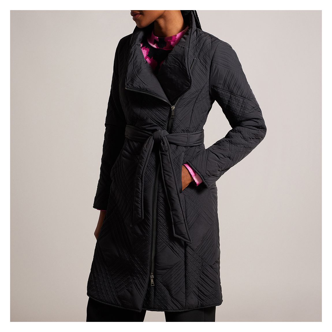 Manteau enveloppant matelassé Rosemae noir main product photo