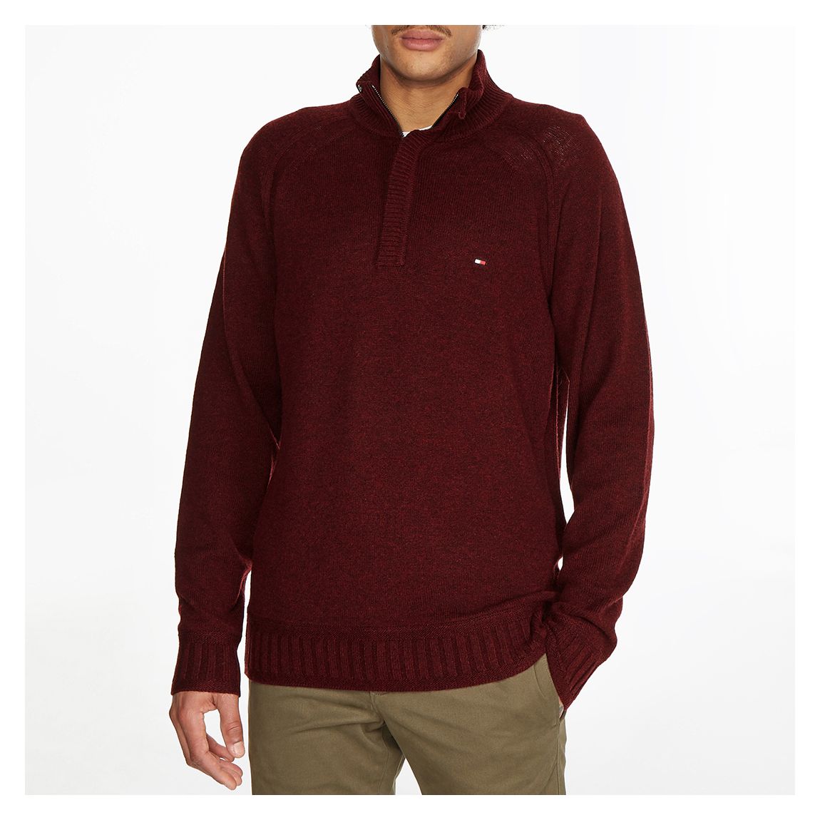 Pull demi-fermé en laine rouge foncé main product photo
