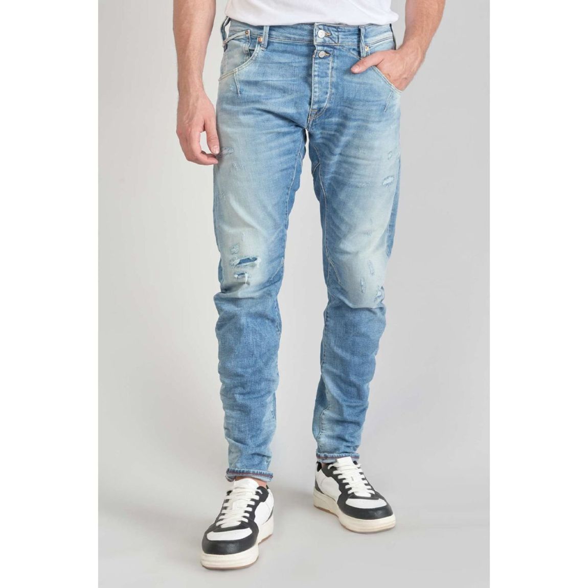 Jeans Tapered 903 main product photo